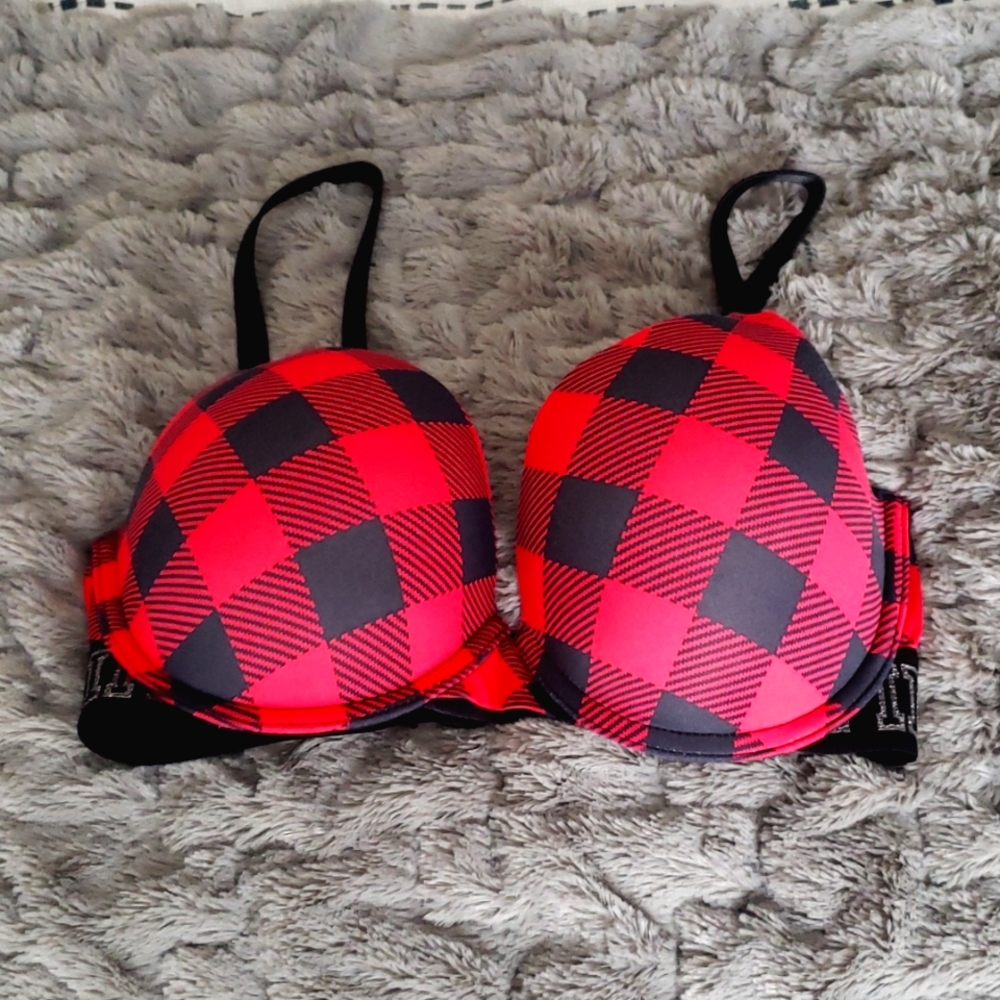 Flannel Pattern VS Bra 32DD